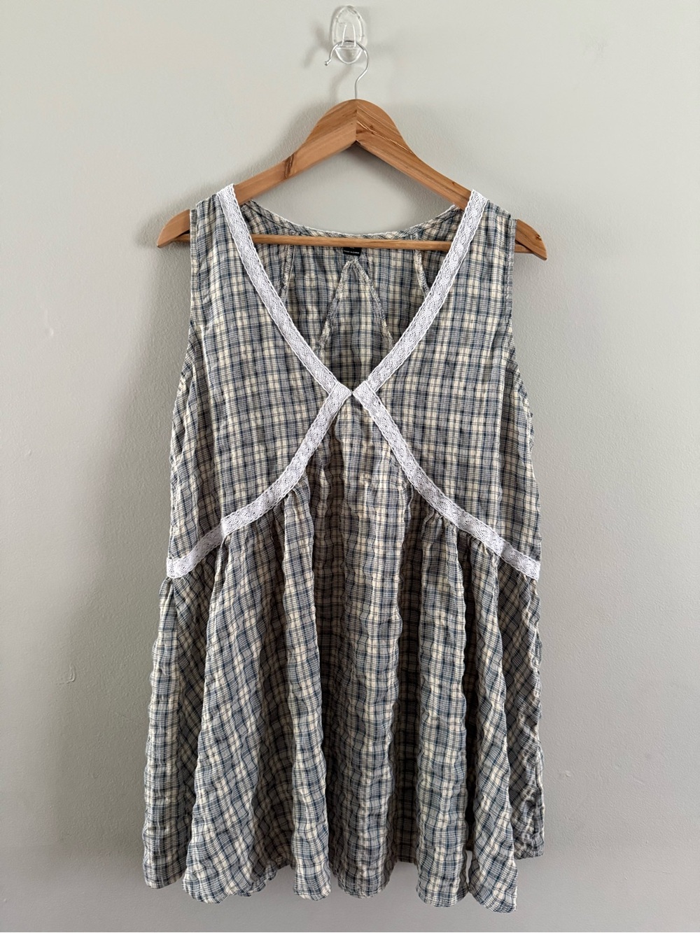 Bohemian Casual Woven Blue & Beige Plaid Sleeveless Midi Dress with Lace Trim - Picture 5 of 11